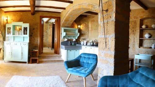 la-cava-palazzo-pallotti-civita_di_bagnoregio_10