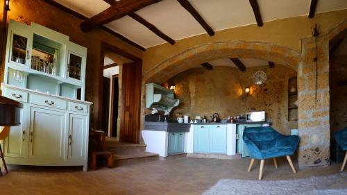 la-cava-palazzo-pallotti-civita_di_bagnoregio_13